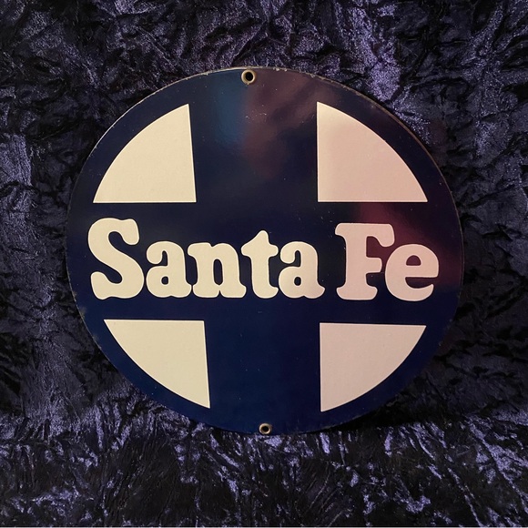 Santa Fe Railroad porcelain enamel sign. Andy Rooney sign. Heavy sign. - Picture 2 of 4